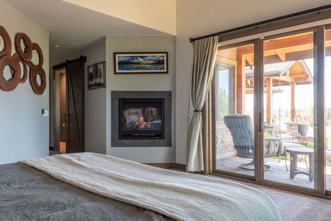 Tiny photo for 61465 White Peaks Court, Bend, OR 97702 (MLS # 220221777)