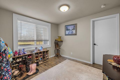 Tiny photo for 12712 SE Davis Loop, Prineville, OR 97754 (MLS # 220211908)