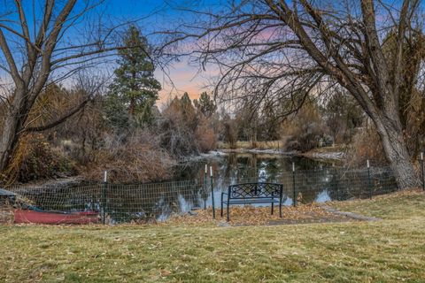 Tiny photo for 12712 SE Davis Loop, Prineville, OR 97754 (MLS # 220211908)