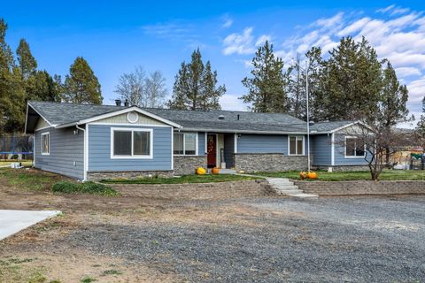 Tiny photo for 12712 SE Davis Loop, Prineville, OR 97754 (MLS # 220211908)
