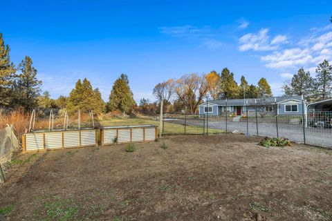 Tiny photo for 12712 SE Davis Loop, Prineville, OR 97754 (MLS # 220211908)