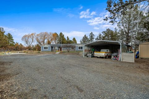 Tiny photo for 12712 SE Davis Loop, Prineville, OR 97754 (MLS # 220211908)
