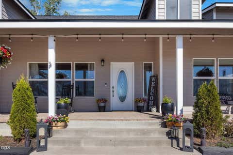 Tiny photo for 24605 Dodds Road, Bend, OR 97701 (MLS # 220223443)