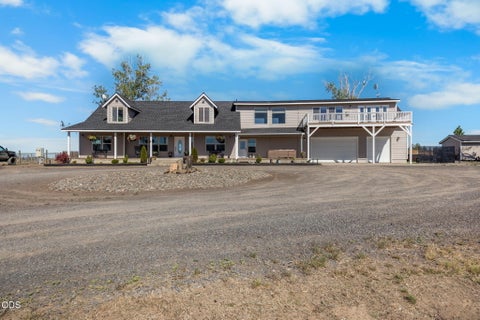 Tiny photo for 24605 Dodds Road, Bend, OR 97701 (MLS # 220223443)