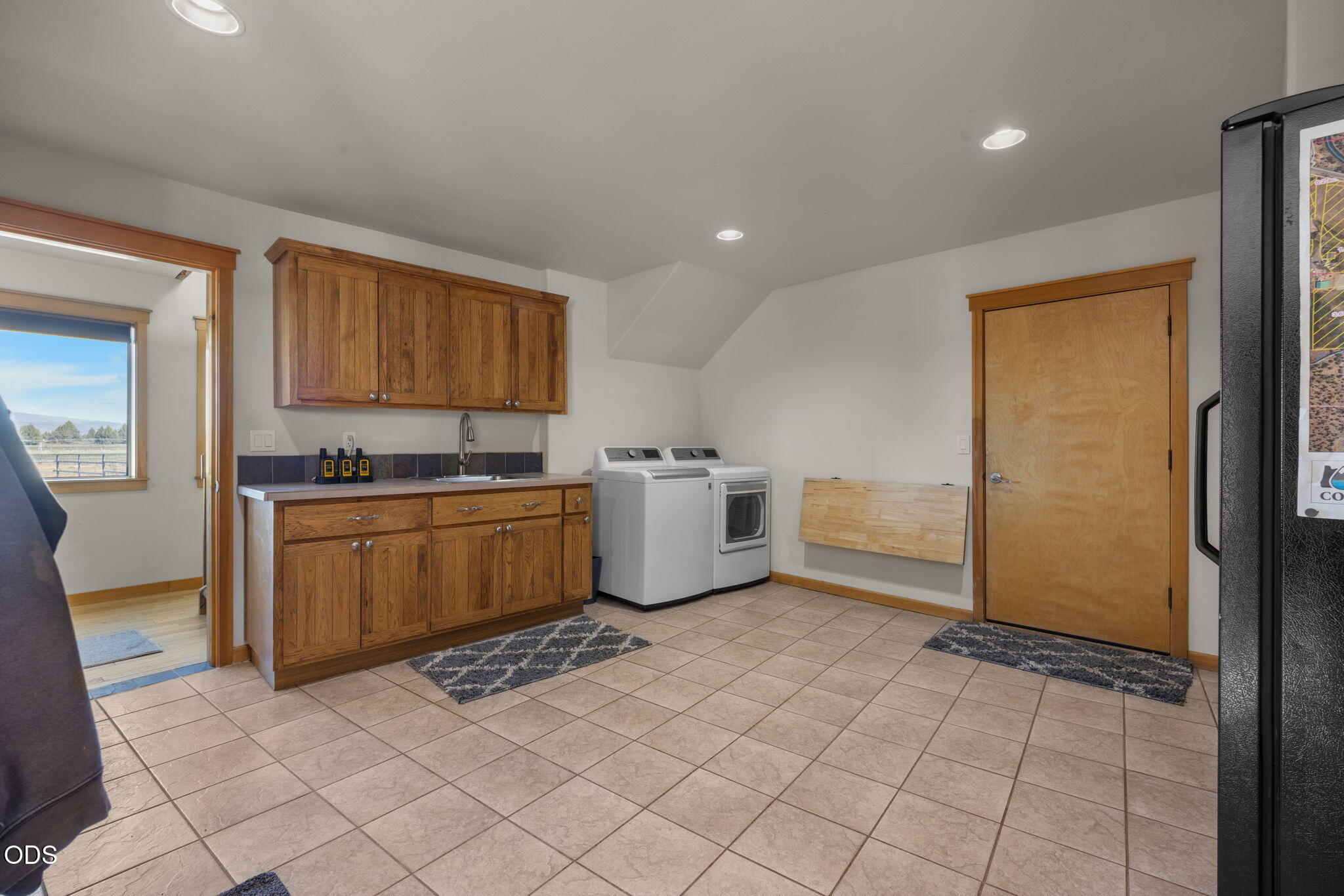 24605 Dodds Rd, Bend, OR, 97701, USA, 4 Bedrooms Bedrooms, ,4 BathroomsBathrooms,Residential,Active,24605 Dodds Rd,220223443