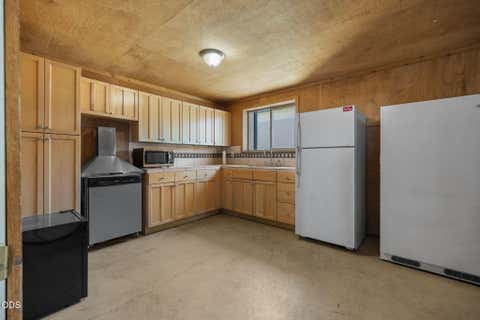 Tiny photo for 24605 Dodds Road, Bend, OR 97701 (MLS # 220223443)