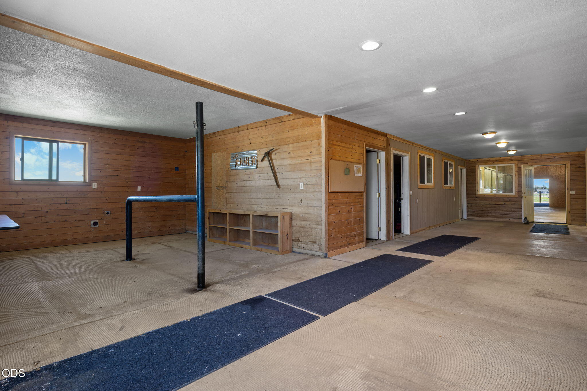 24605 Dodds Rd, Bend, OR, 97701, USA, 4 Bedrooms Bedrooms, ,4 BathroomsBathrooms,Residential,Active,24605 Dodds Rd,220223443