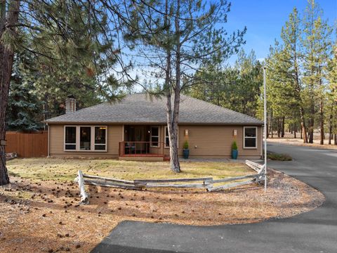 Tiny photo for 69271 Whippletree, Sisters, OR 97759 (MLS # 220215074)