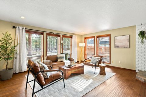 Tiny photo for 69271 Whippletree, Sisters, OR 97759 (MLS # 220215074)