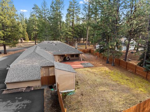 Tiny photo for 69271 Whippletree, Sisters, OR 97759 (MLS # 220215074)