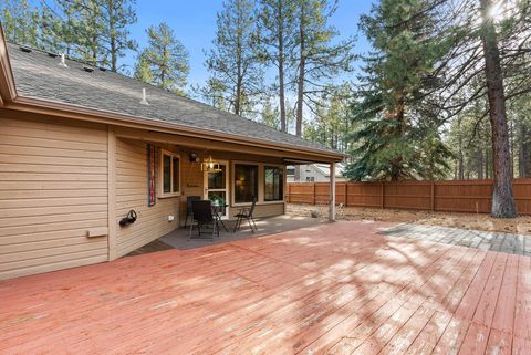 Tiny photo for 69271 Whippletree, Sisters, OR 97759 (MLS # 220215074)