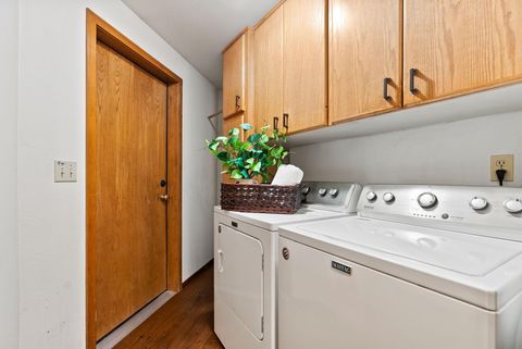 Tiny photo for 69271 Whippletree, Sisters, OR 97759 (MLS # 220215074)