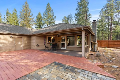 Tiny photo for 69271 Whippletree, Sisters, OR 97759 (MLS # 220215074)