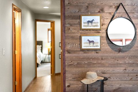 Tiny photo for 69271 Whippletree, Sisters, OR 97759 (MLS # 220215074)