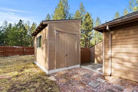 Tiny photo for 69271 Whippletree, Sisters, OR 97759 (MLS # 220215074)