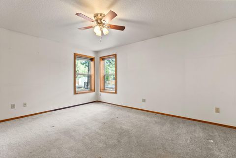 Tiny photo for 69271 Whippletree, Sisters, OR 97759 (MLS # 220215074)
