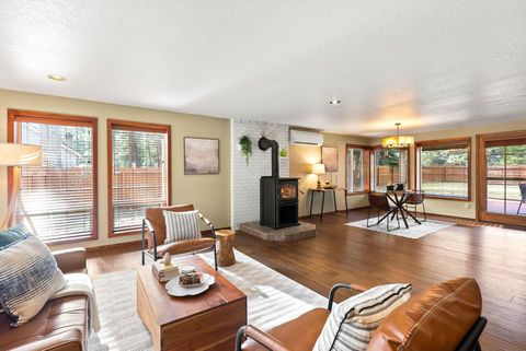 Tiny photo for 69271 Whippletree, Sisters, OR 97759 (MLS # 220215074)