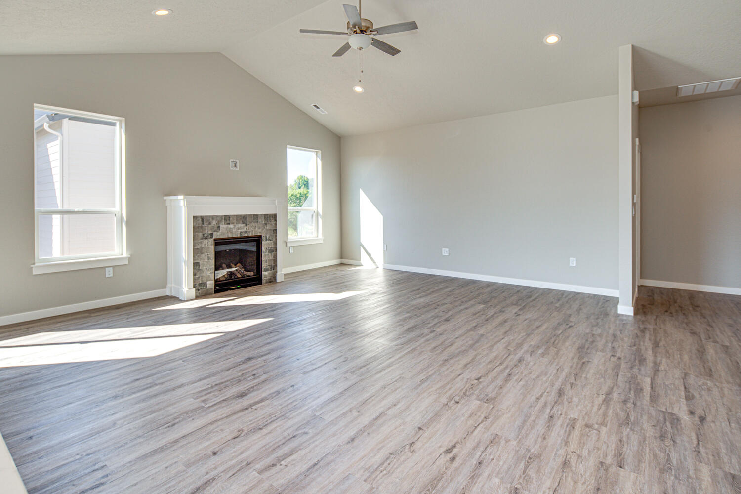 Stoneridge Terrace - Residential