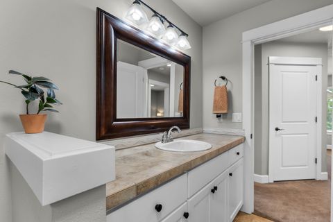 Tiny photo for 60999 Grand Targhee Drive, Bend, OR 97702 (MLS # 220221335)