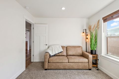 Tiny photo for 51780 Mountain Pine Street, La Pine, OR 97739 (MLS # 220215447)