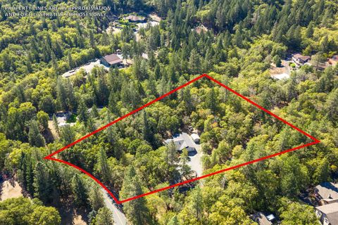 Tiny photo for 250 Cambridge Drive, Grants Pass, OR 97526 (MLS # 220210658)