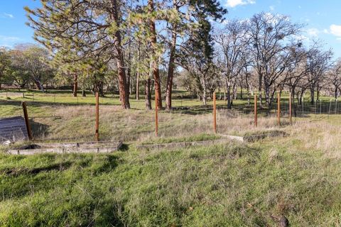 Tiny photo for 5316 Coleman Creek Rd Road, Medford, OR 97501 (MLS # 220213259)