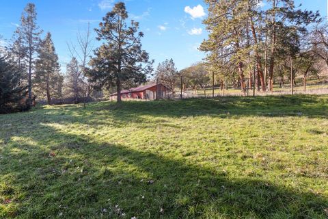 Tiny photo for 5316 Coleman Creek Rd Road, Medford, OR 97501 (MLS # 220213259)