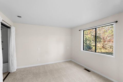 Tiny photo for 5316 Coleman Creek Rd Road, Medford, OR 97501 (MLS # 220213259)