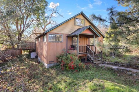 Tiny photo for 5316 Coleman Creek Rd Road, Medford, OR 97501 (MLS # 220213259)