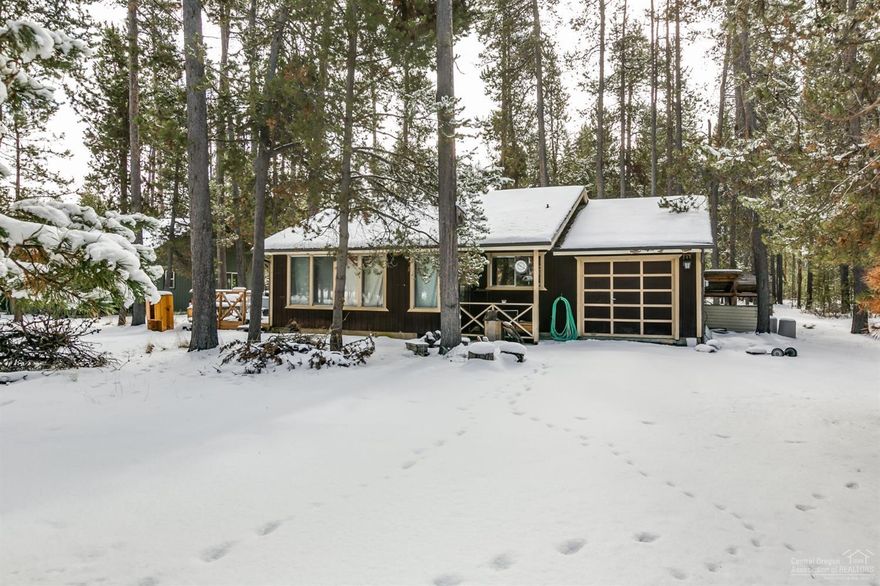 Diamond in the rough. This two bedroom, one bath home with attached garage on almost 1/2 acres is served by sewer and water, this cutie has so much potential. Located 7 miles south of the Sunriver Resort. There are numerous golf courses, lakes, and recreational areas nearby. Deer, elk, blue heron, bald eagles and other wildlife are abundant. Located in Oregon Water Wonderland II you benefit from the communities dedicated river access points. Home is sold in as-is condition.