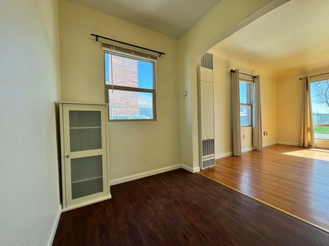 Tiny photo for 2533 Applegate Avenue, Klamath Falls, OR 97601 (MLS # 220217728)