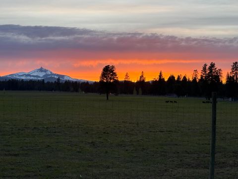 Tiny photo for 353 S Pine Meadow Street #8, Sisters, OR 97759 (MLS # 220214894)