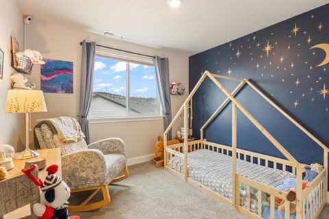 Tiny photo for 3400 NW 11th Court, Redmond, OR 97756 (MLS # 220215574)