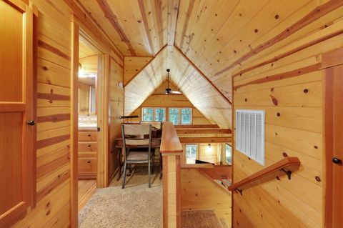 Tiny photo for 56411 McKenzie Highway #6, McKenzie Bridge, OR 97413 (MLS # 220213563)