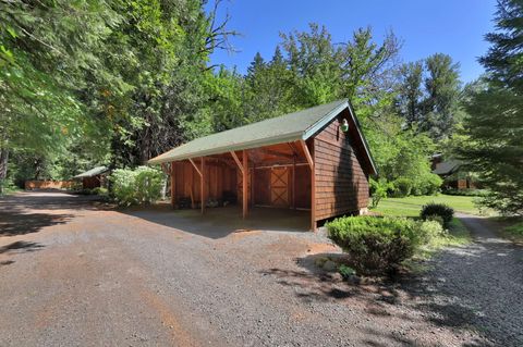 Tiny photo for 56411 McKenzie Highway #6, McKenzie Bridge, OR 97413 (MLS # 220213563)