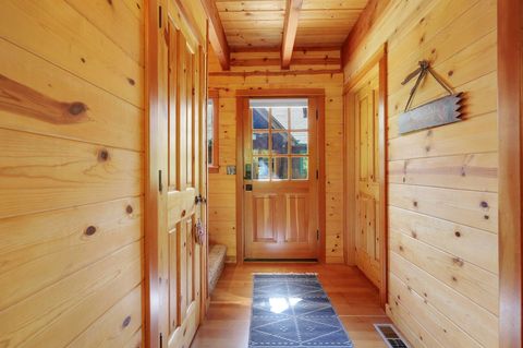 Tiny photo for 56411 McKenzie Highway #6, McKenzie Bridge, OR 97413 (MLS # 220213563)