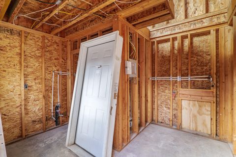 Tiny photo for 1437 NW Hawthorne Avenue, Grants Pass, OR 97526 (MLS # 220215732)