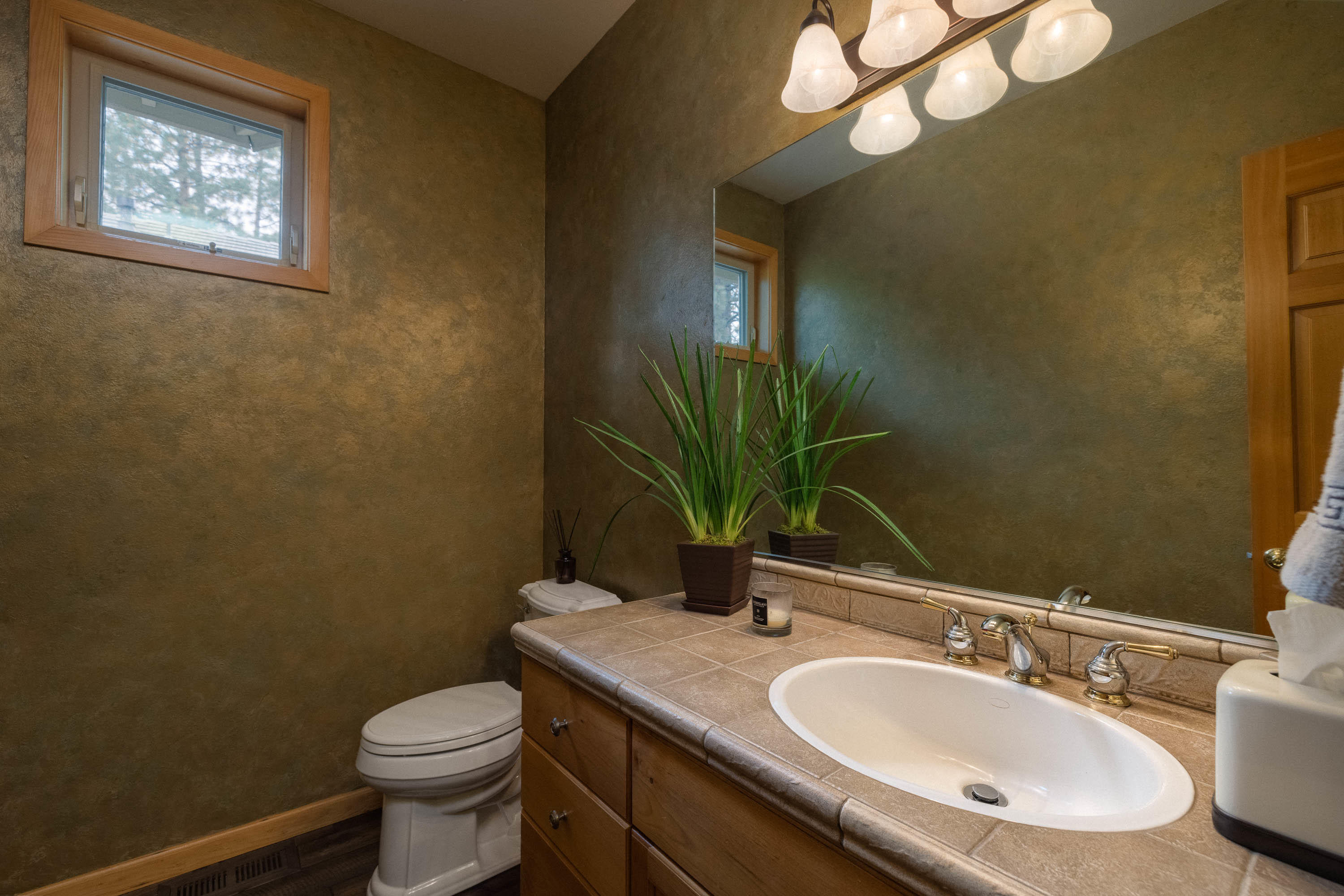 Broken Top - Residential