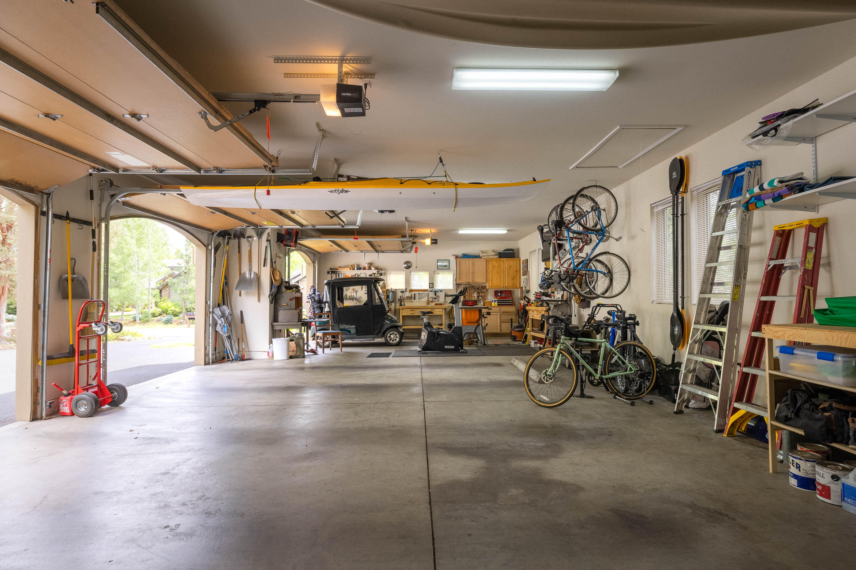 Broken Top - Residential