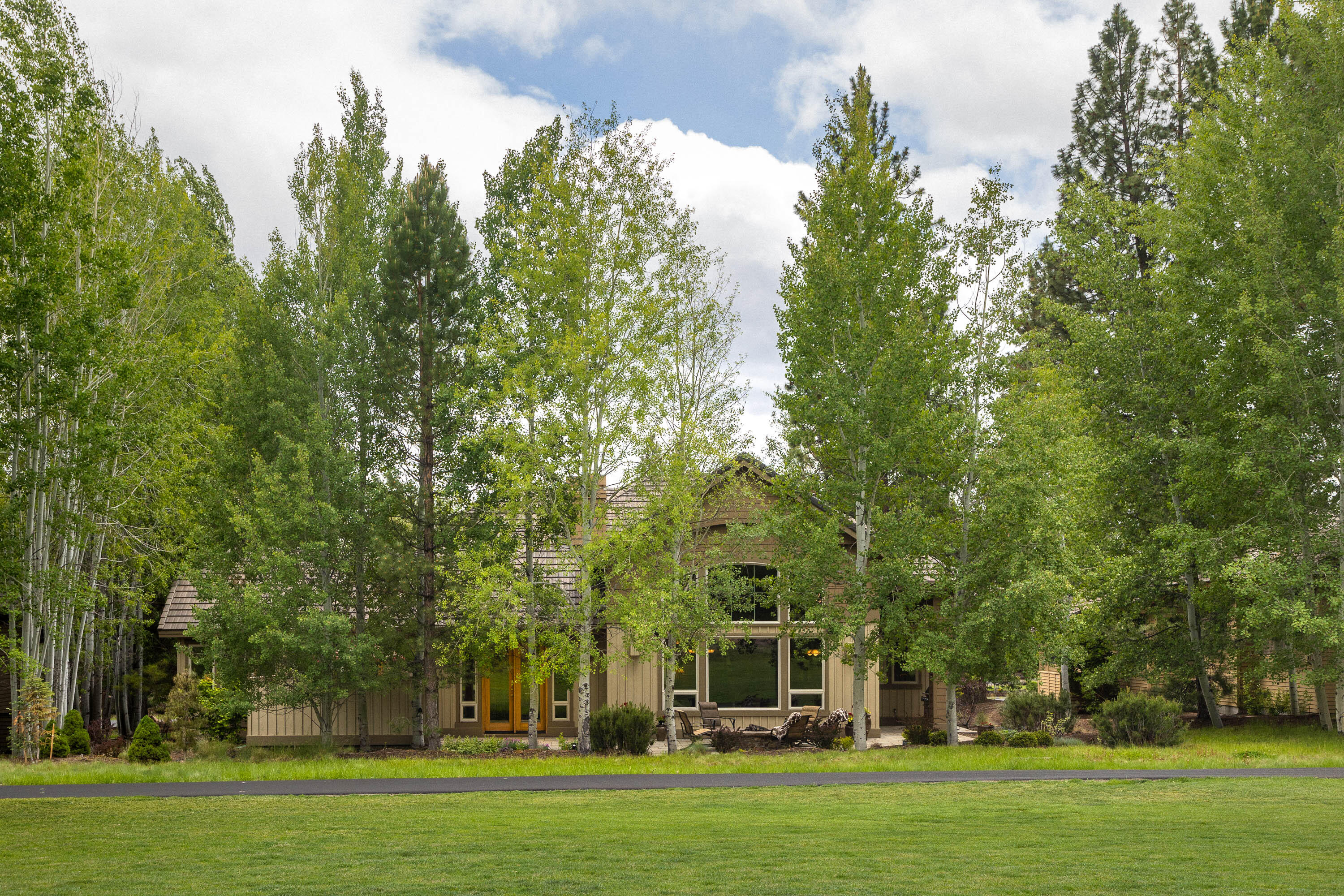 Broken Top - Residential