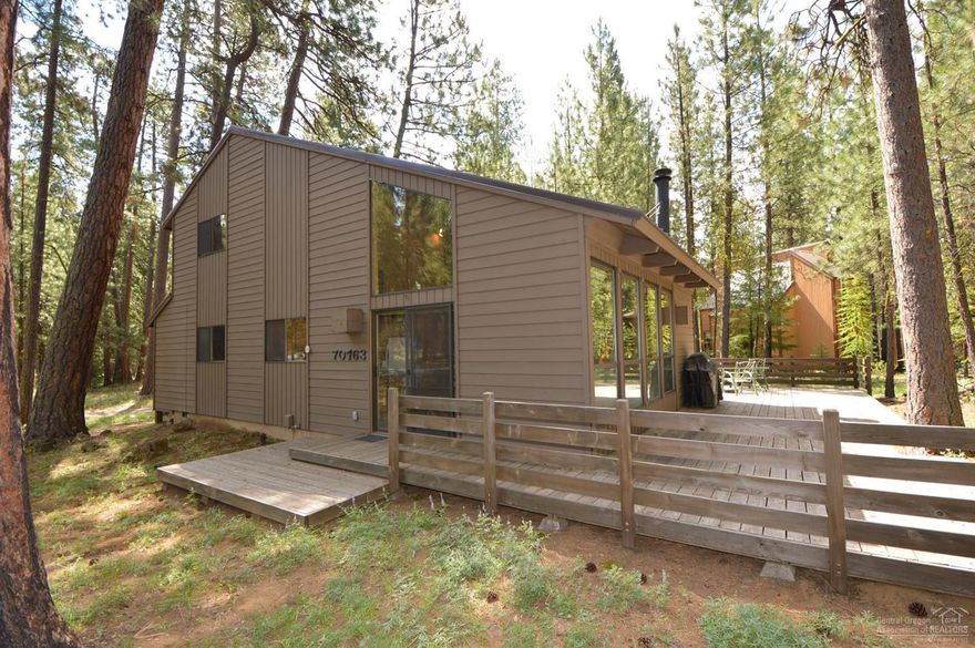 Cozy cabin featuring cedar paneling thru out, four bedrooms and two baths. A few steps to the South Meadow Pool and a short bike ride to the Glaze Meadow Rec Complex. A great value, which will not last!