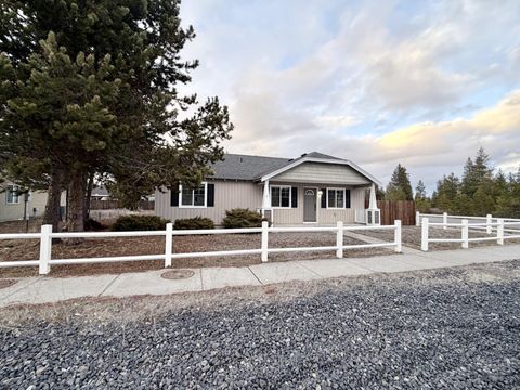 Tiny photo for 16698 Wyatt Drive, La Pine, OR 97739 (MLS # 220216112)