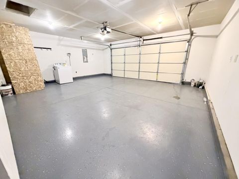 Tiny photo for 16698 Wyatt Drive, La Pine, OR 97739 (MLS # 220216112)