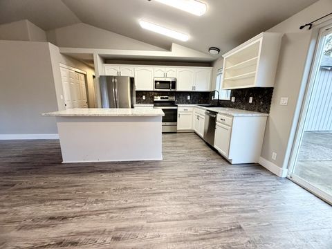 Tiny photo for 16698 Wyatt Drive, La Pine, OR 97739 (MLS # 220216112)