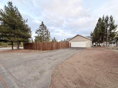 Tiny photo for 16698 Wyatt Drive, La Pine, OR 97739 (MLS # 220216112)