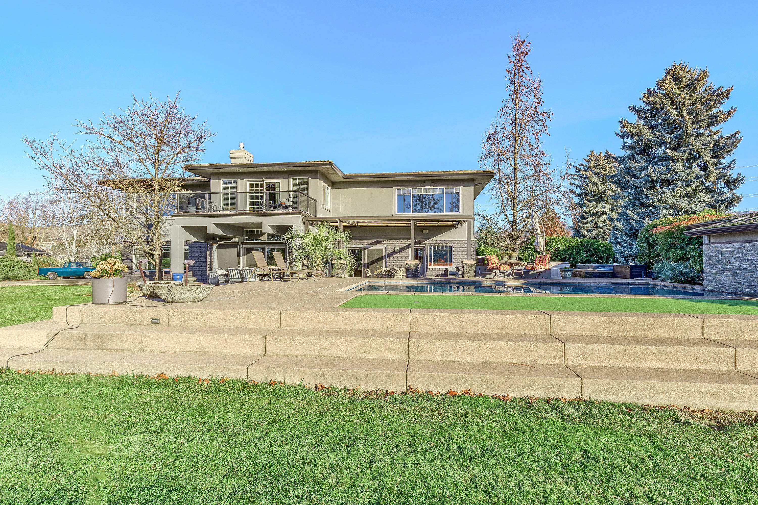 Rogue Valley Estates Subdivision - Residential