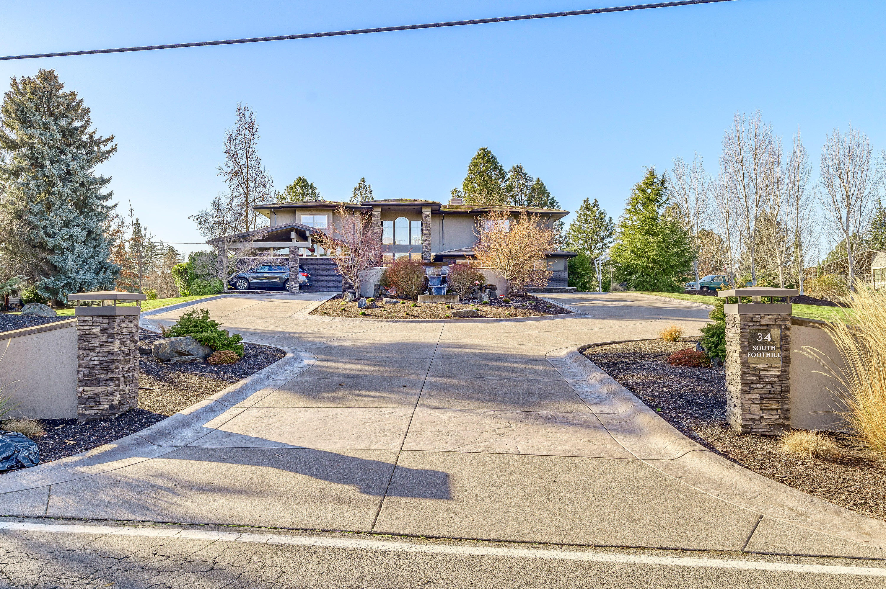 Rogue Valley Estates Subdivision - Residential