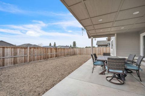 Tiny photo for 51751 Morning Pine Drive, La Pine, OR 97739 (MLS # 220200441)