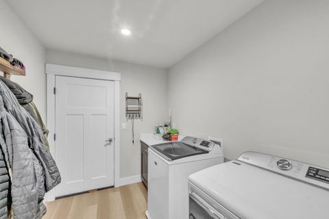 Tiny photo for 51751 Morning Pine Drive, La Pine, OR 97739 (MLS # 220200441)