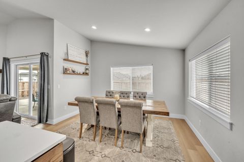 Tiny photo for 51751 Morning Pine Drive, La Pine, OR 97739 (MLS # 220200441)